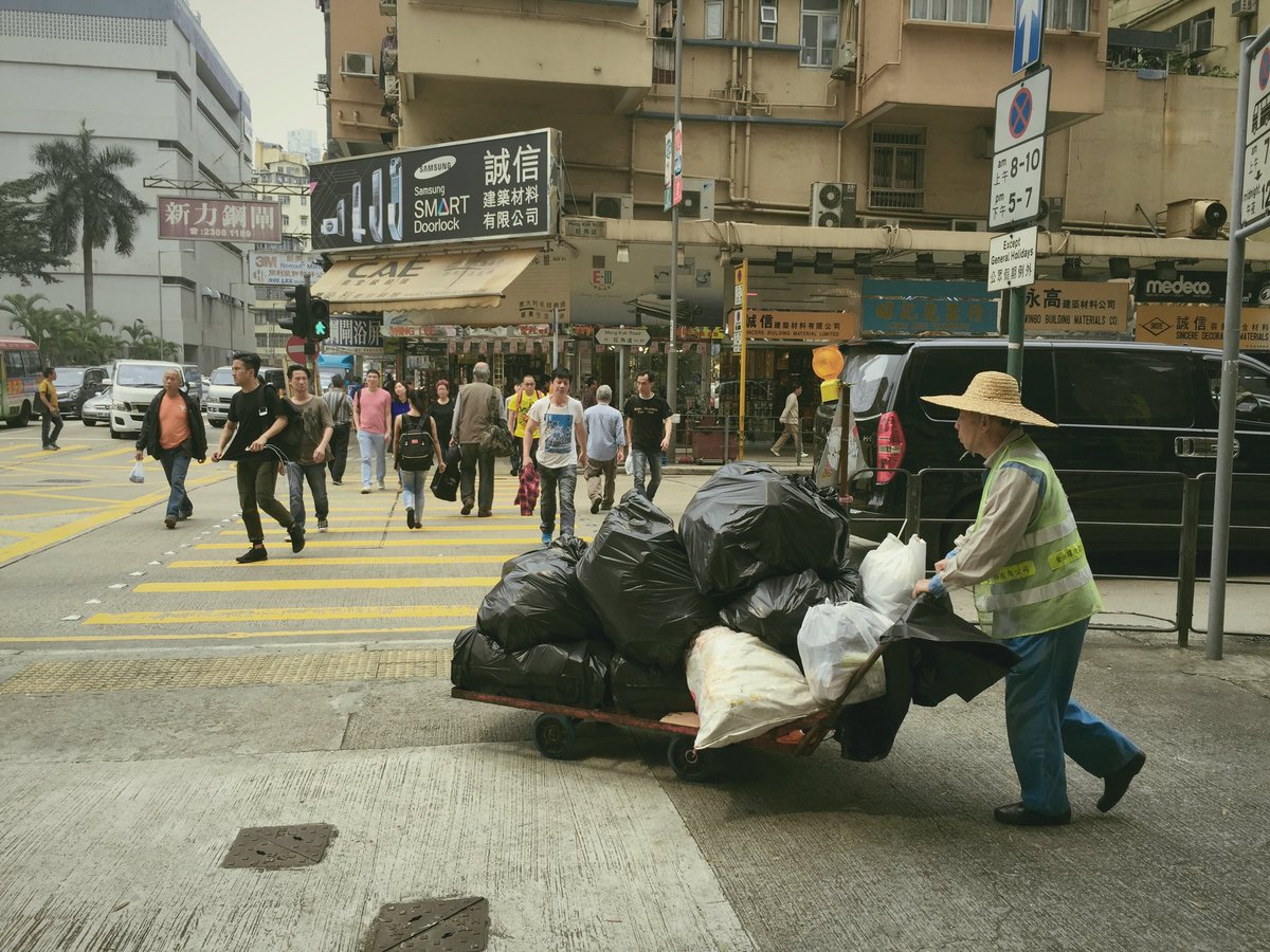 hoo7xx's tweet photo. the city is clean and neat.#SM6305 #emotionalcity https://t.co/y5Gij6NUeB
