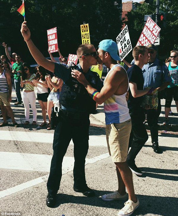 IHateHomophobia's tweet photo. Let's stop homophobia! Homophobia is a disease,the only cure is EDUCATION.#stophomophobia #LGBT #bigotry #loveislove https://t.co/xws9PIgpRR