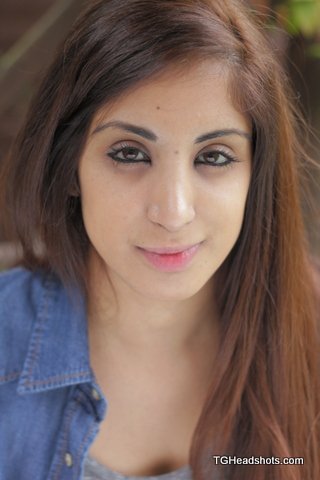 NicheCastings's tweet photo. Busy on set filming BBC Doctors Mandi Thandi #actorslife #proud #dedication https://t.co/p1x2a8ZJqD
