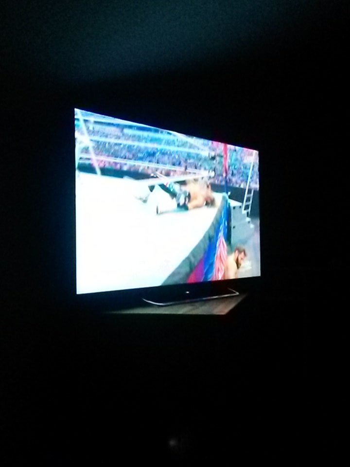 225Finn's tweet photo. #WrestleMania https://t.co/fWBsTiiNgo