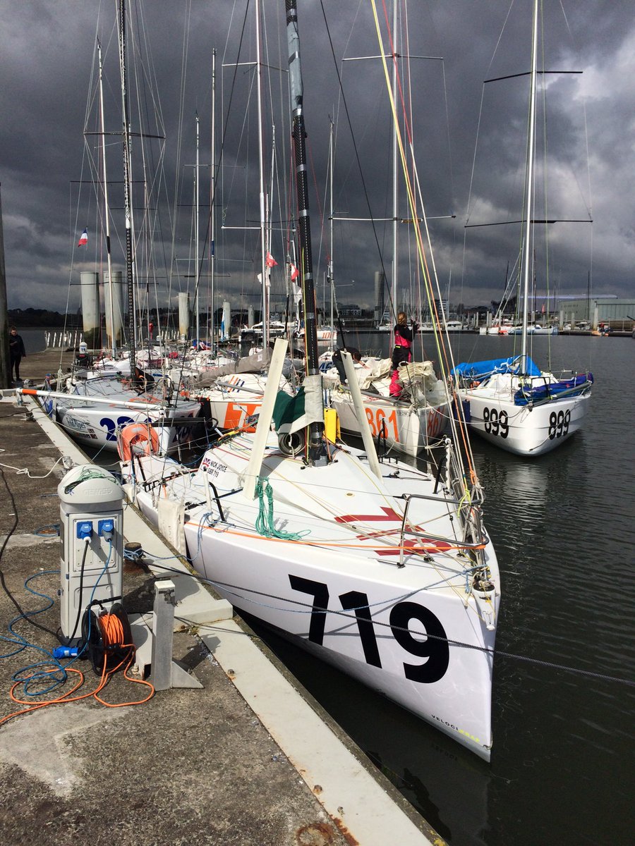 So many Minis! Over 70 boats lined up to start this weekends race! Getting ready with <a href="/HarkenUK/">Harken UK</a> <a href="/EnglishBraids/">English Braids</a>