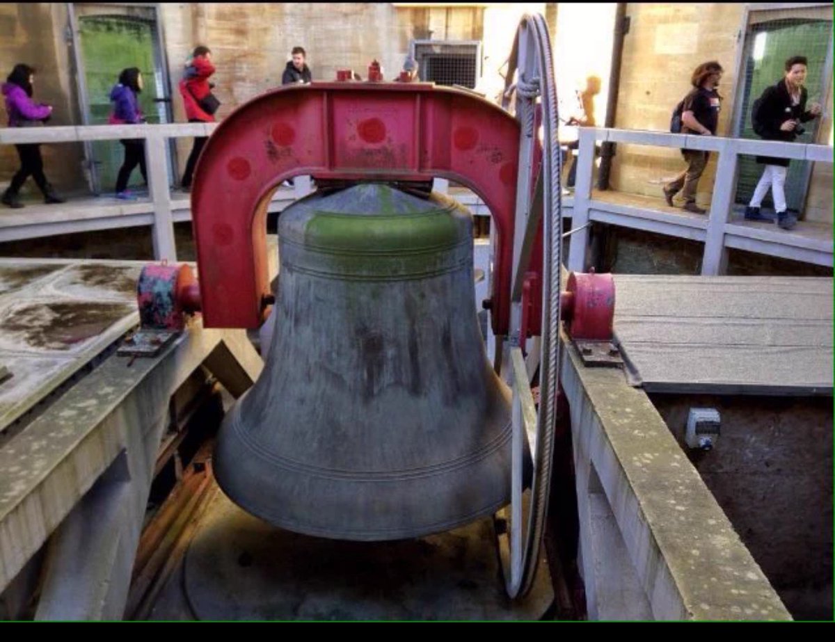 wills_memorial's tweet photo. @wills_memorial take a tour of the willsmemorial building and tower meet @GreatGeorgeWMB A #bigbell #bristol https://t.co/utHiuwz7sR