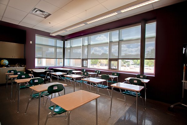 DraperInc's tweet photo. Need advice on shade fabric choice? Our new white paper can help! https://t.co/MYcoPBXEe3 https://t.co/p2xsAjMuAu