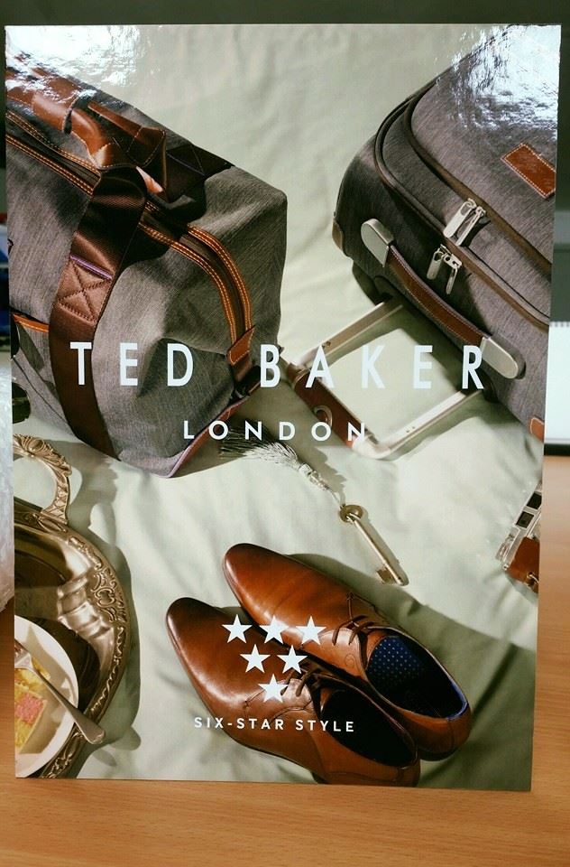 SplashPrinting_'s tweet photo. The sun is shining on our fantastic Showcards that we expertly printed and crafted for Ted Baker and Radley. #Print https://t.co/lsfMa3nJrd
