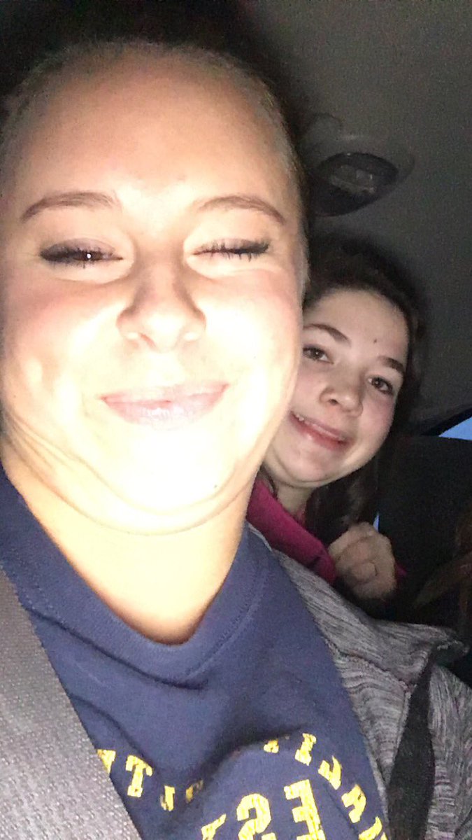 janie_williams_'s tweet photo. Happy birthday Aves❤️ love you soooooooo much work out buddy. #javes #fitness have a great day pretty😊 https://t.co/xwgeK00MEb