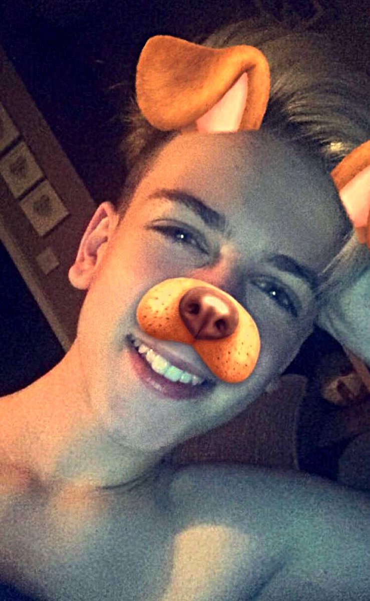 CalJTurner's tweet photo. Add me on Snapchat for more selfies like this🙊📸
Snapchat - calturnermusic
RT💞 https://t.co/3zqdda2M4h