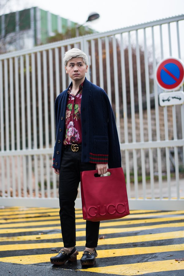 LeClubStyle's tweet photo. Gucci (colorful) addiction at Paris Fashion Week. Streetstyle by #angelroblesrobles #fashion #style #photography https://t.co/tDvgL3w8wz