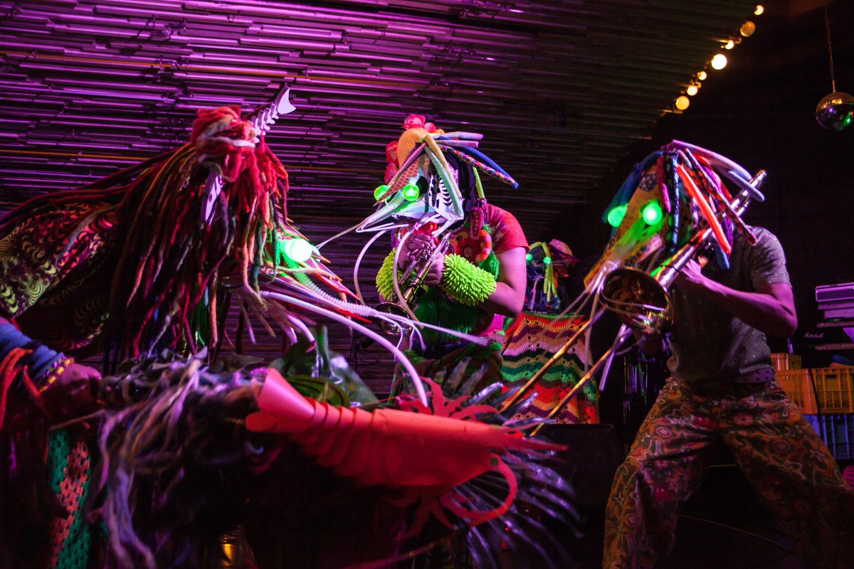 ট ইট র 溺れたエビの検死報告書 হ য শট য গ