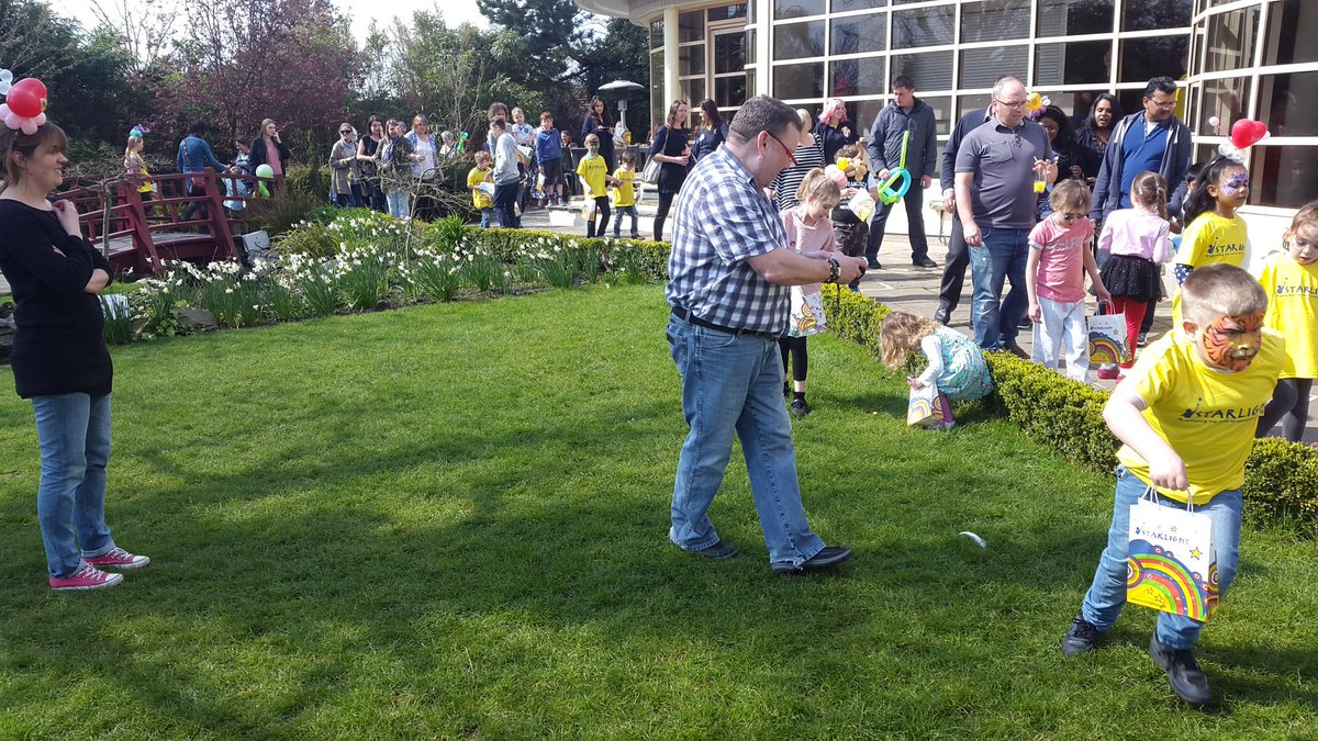 andimavis1's tweet photo. Easter Egg Hunt, Disco &amp; much more. @theukdj @theukdj1 @Linds_bluepeter @starlight_uk @TheRoofGardens #TheUkDj https://t.co/Wva1kp7Efh