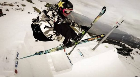 El Doble Flatspin 900 de #AlexFerreira en la #NineKinghts

bit.ly/SR-Ep

#Ski #SurferRule