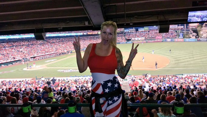☆OPENING WEEK 1*st day ! BASEBALL ☆  C.  9 - 0  A.  hahhahahah guys, go to home ! - i was there 😉 - it