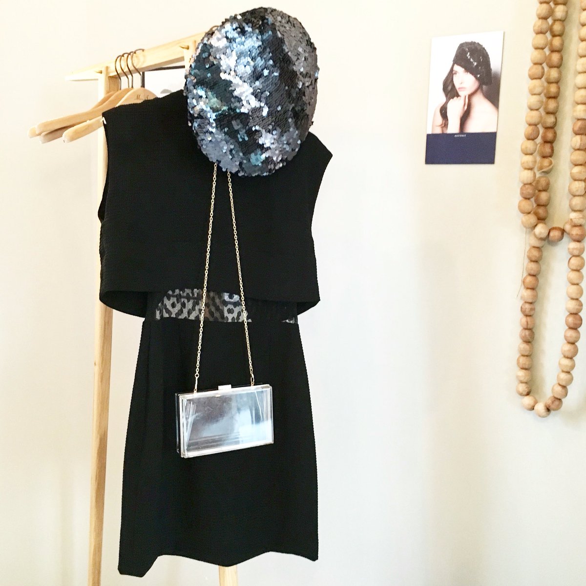 Notre béret "Australe", associé à une tenue chic et sobre. #pressday #laulhere #MadeInFrance #ootd