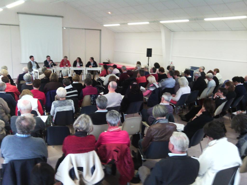 nlegagneur's tweet photo. Presque 100 personnes au #MardiStJean d'Annecy avec les communicants d'Eglise du @dioceseannecy et d'ailleurs https://t.co/gGNlhCIWCF