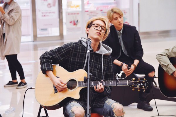 JaehyungFanbase's tweet photo. 160403 #day6 #JAE  at COEX Live Plaza © jaerassicpark_ https://t.co/bvMjNS3ZPJ