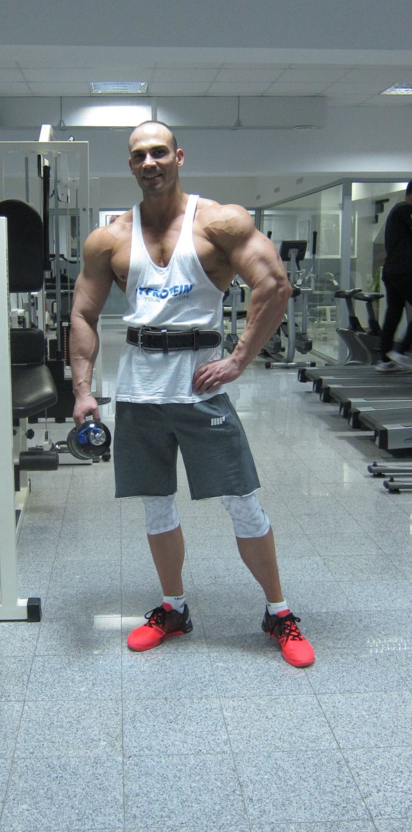 AlexxAlbulescu's tweet photo. My first workout for mens physique prep is done! @MyproteinUK #roadtoafrica #arnoldclassic #ambassador #newgoals https://t.co/cJhTovvzi9
