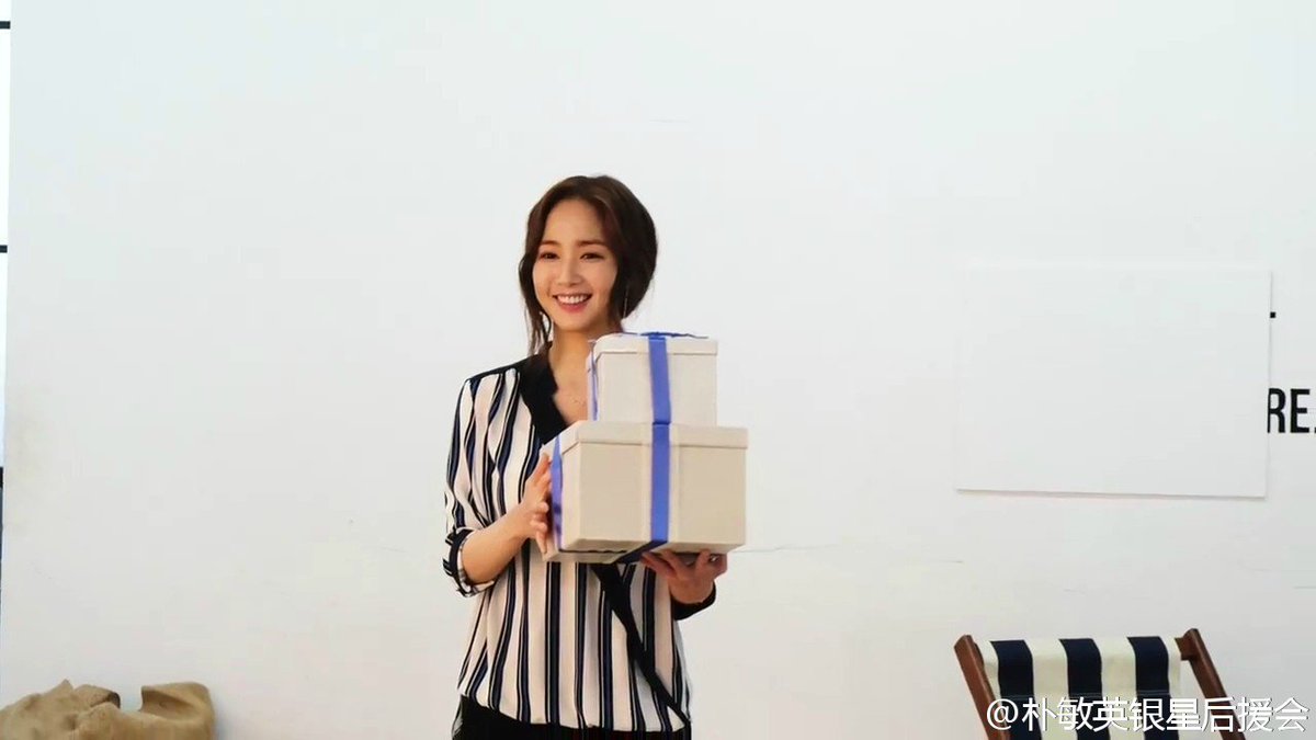 PrettyAngelPMY's tweet photo. ((Update))04-05-16
#ParkMinYoung behind the scene for COMPAGNA SS 2016.
#Compagna2016 #SpringGoddess
Cre: PMY silver https://t.co/ok65DheEUH