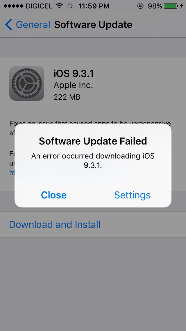 mds02's tweet photo. I keep getting errors while downloading ios 9.3.1 on my iphone 5. Help me! @AppleSupport https://t.co/AyAP8E9FYo