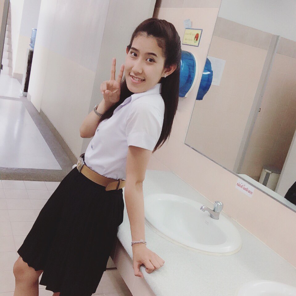 palmjang's tweet photo. อยากเป็นแว่นตาให้เธอใส่ ถึงจะไม่อยุ่ในใจแต่ก็อยู่ในส���ยตา 😘 https://t.co/Y6V8tkkQoG