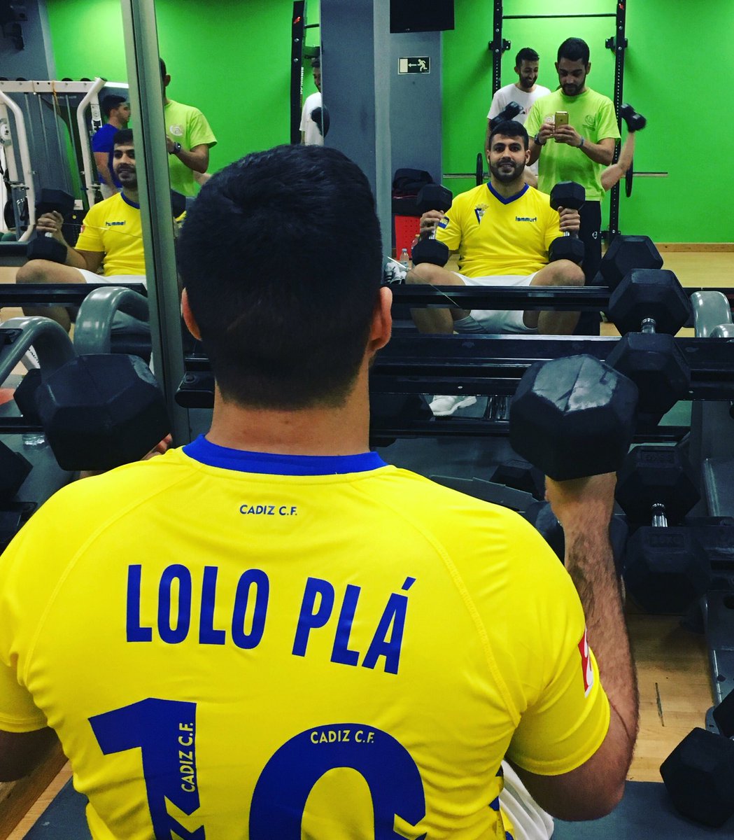 Pablo91anton's tweet photo. Grande mi hermano!! Vamos cadiz para arriba!@Cadiz_CF @lolitopla7 https://t.co/ckrKgML22B