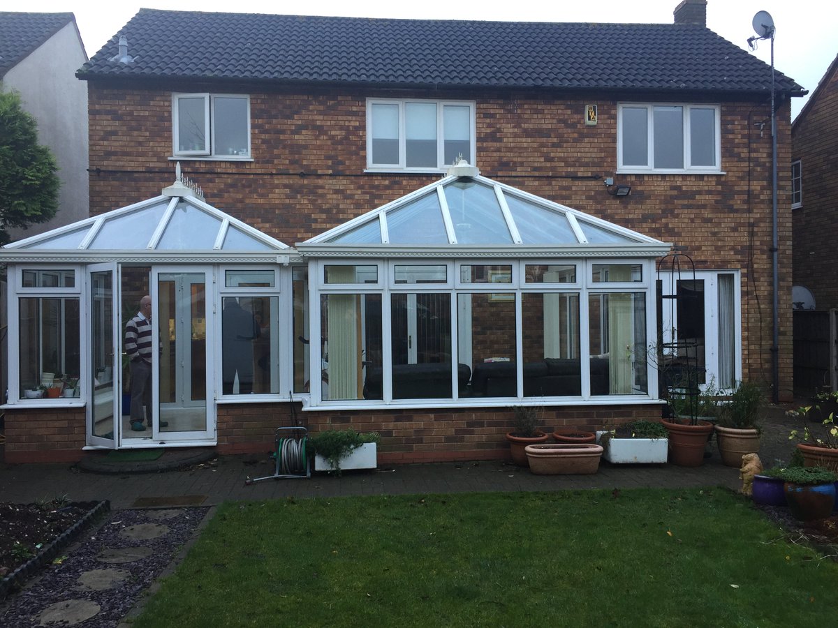 Guardian_W_Roof's tweet photo. Really good before and after pics from a recent job by @Rbwindows1 Great job Well done! https://t.co/k0WcjPvHEA