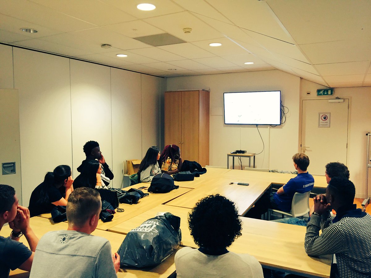 SRCIOS's tweet image. Kennis maken en leren van elkaar @MBOZuidoost. Nu een presentatie over #praktijkroutes van @FrieslandColl #ditismbo