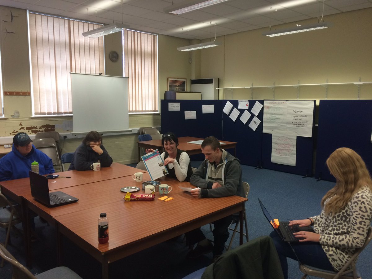 ThriveTeesside's tweet photo. #cofffemorning reviewing our #stocktongogglebox we can't wait for everyone to see!! 🎬📽 https://t.co/fQj9p9ab8v