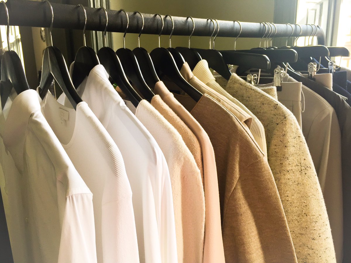 Floralesque's tweet photo. Stunning pieces for #COSAW16 -amazing tailoring and beautiful cuts.It's all about modular dressing with #COSDublin https://t.co/8GGhFkhhL6
