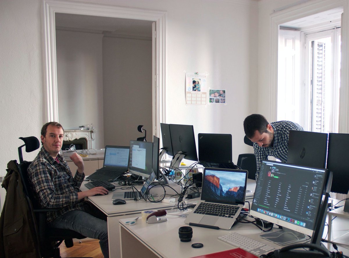 ArcmediaAG's tweet photo. Das Arcmedia #TeamMadrid darf ein neues Büro ihr Eigen nennen! #TeamLuzern wünscht euch alles Gute und viel Spas! :) https://t.co/hZXu6ORD2K