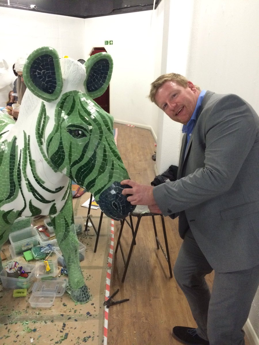 @OMWealthUK , it's good to see your staff getting involved. Tony Hoyle sticks his tile on our <a href="/ZanyZebras2016/">Marwell's ZanyZebras</a>