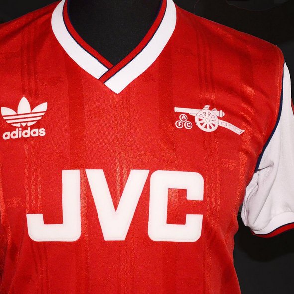 verontschuldigen Ontvangende machine pion Classic Football Shirts on Twitter: "#onthisday 1987 - #Arsenal beat  Liverpool 2-1 at Wembley to win the League Cup in this classic 86-88 home  shirt https://t.co/8esvXGE3R8" / Twitter