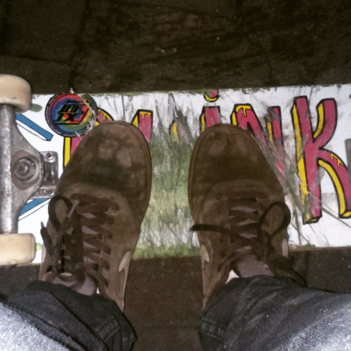 YulidarPrima's tweet photo. Skate or twit https://t.co/52Js8h6Spq