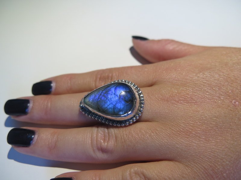 ViyoliD's tweet photo. #Blue #Labradorite #Gemstone #Statement #Ring #Silver #Unique_Ring, by #Viyoli  https://t.co/RaHBwdj0NH via @Etsy https://t.co/HkscrAmG42