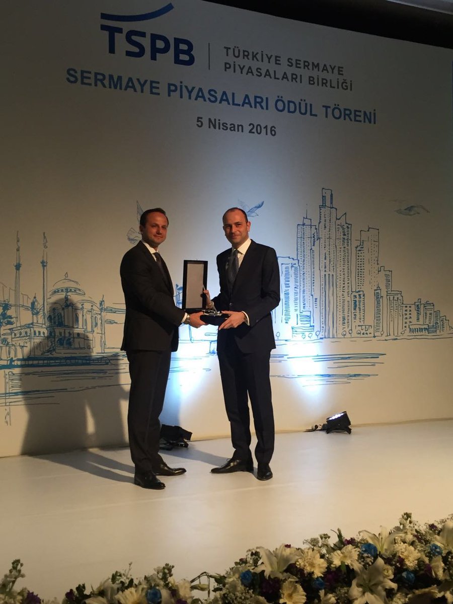 tspborgtr's tweet photo. #TSPB2016 Emeklilik Yatırım Fonu Yönetimi 2015 En Yüksek Getiri Sağlayan ödülünü Yapıkredi Portföy Yönetimi aldı. https://t.co/U7jnQ85kMJ