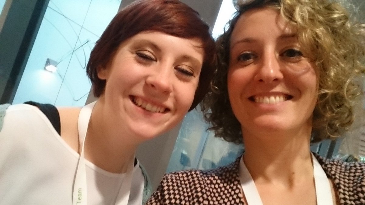 LonnieHolders's tweet photo. Druk aan het faciliteren bij het innovationdiner ism het Saxion Centrum voor Ondernemerschap #saxioninnoveert https://t.co/fFrfzVEJwV