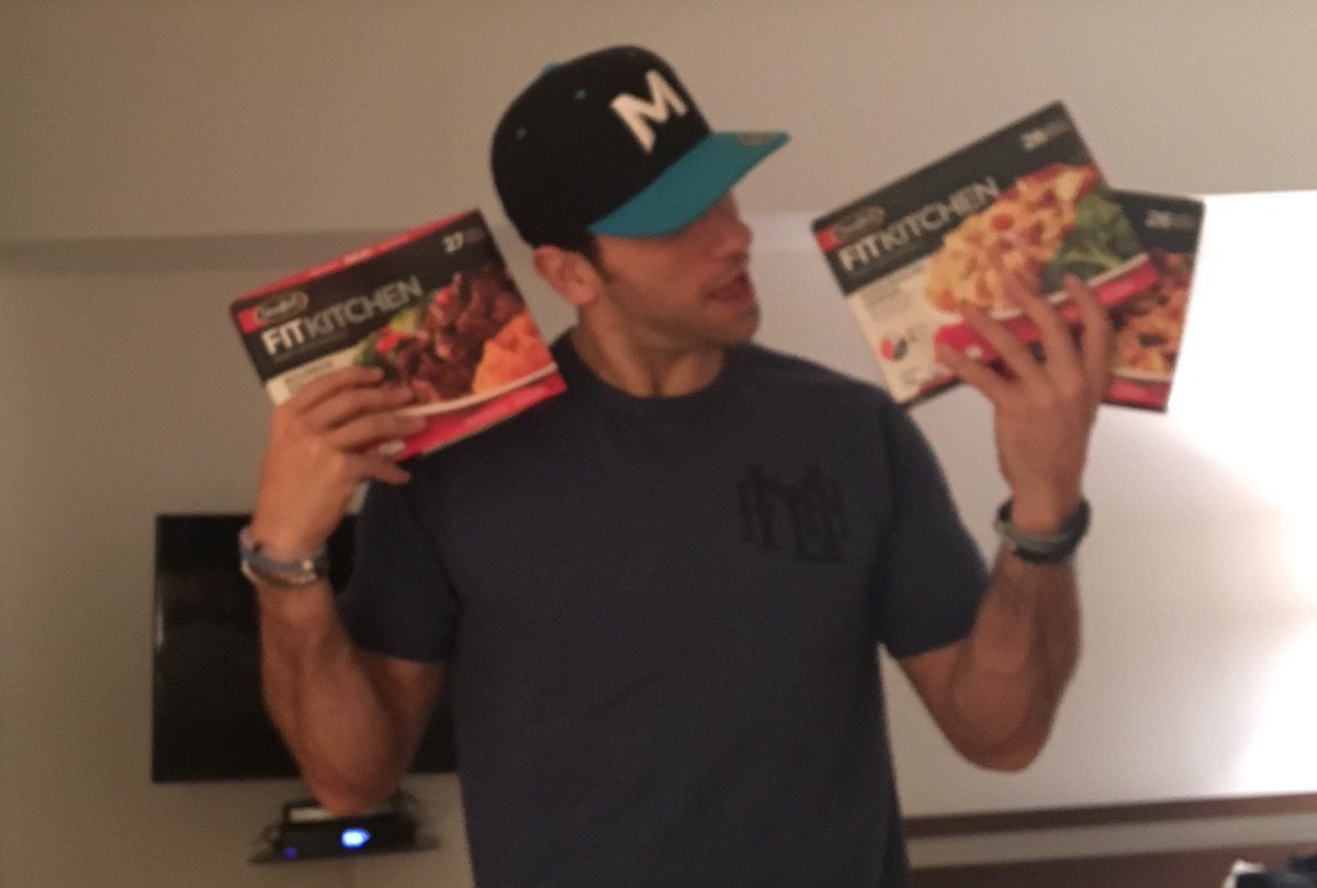 KennySantucci's tweet photo. .@STOUFFERS #FitKitchen meals are convenient to make, satisfying and delicious. #ThisIsFit #ad https://t.co/6u9YYa2TDh