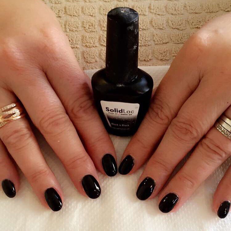 TreatsBody's tweet photo. #Blackisback #notd #solidlac https://t.co/vKuQFbZlvR