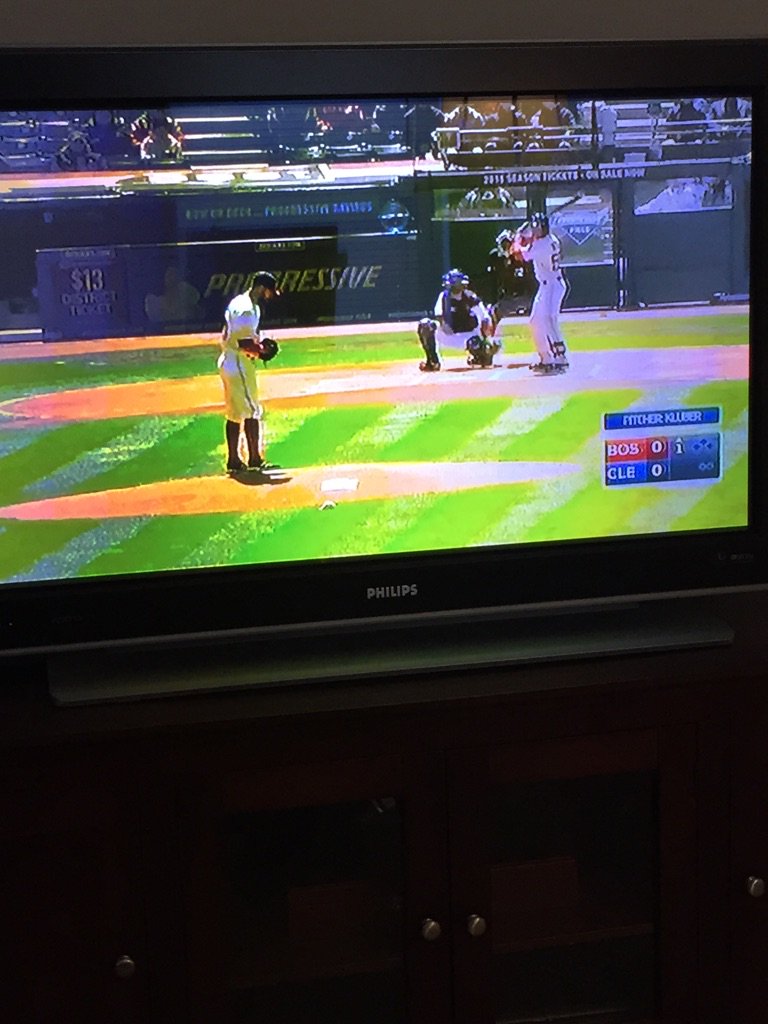 DJEckert's tweet photo. Baseball is back #letsgoBoSox #23degreewindchillisinsane https://t.co/YYF0sZyHJ5
