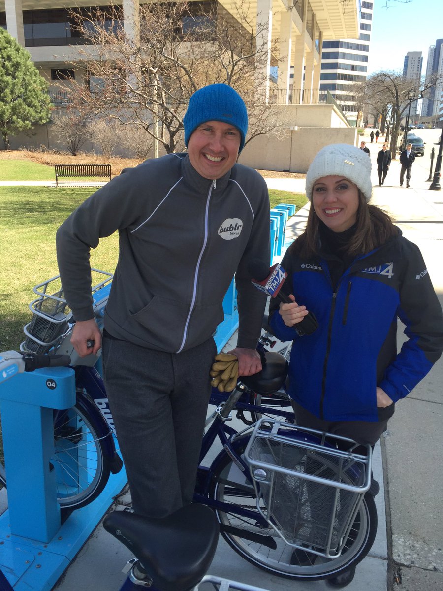 michelehana's tweet photo. Awesome voter turnout, not sucha good thing 4 parking at the polls #WisPrimary So #BublrBikes will let u ride 4free https://t.co/lf4uHjrYxN