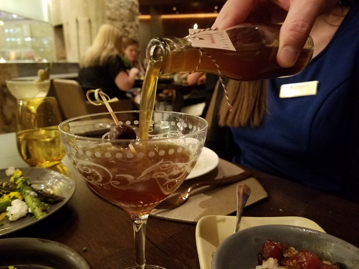 ManTripping's tweet photo. Love these brown butter infused @BuffaloTrace bottle aged Manhattan w chocolate bitters at #Harvest #MenWhoBlogLV https://t.co/tWCEE4ecKL