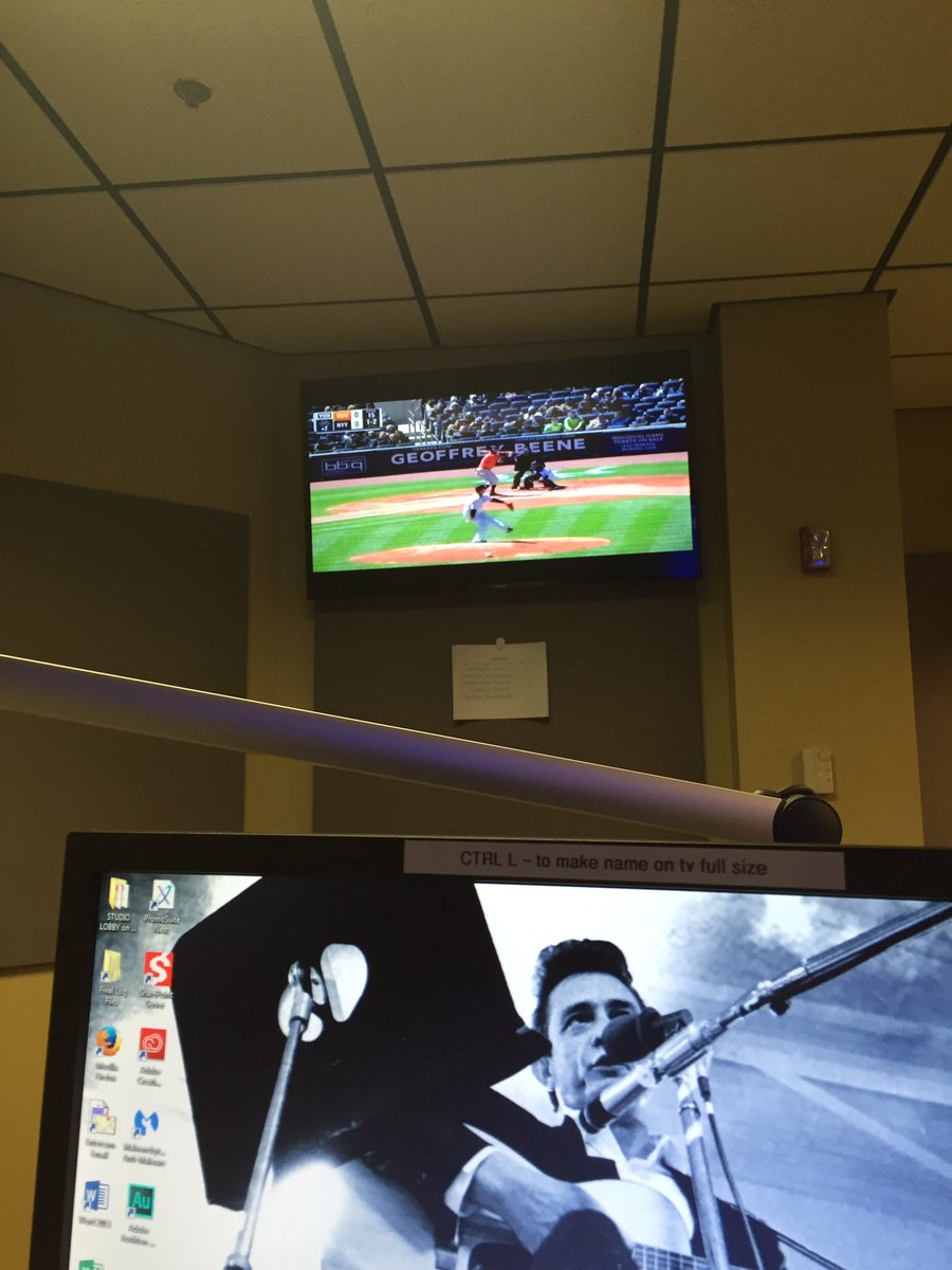 thenikrivers's tweet photo. There's something special about @Yankees Stadium on opening day. #Baseball #WatchWhileIWork @Altbuffalo https://t.co/EqjEtmsOTN