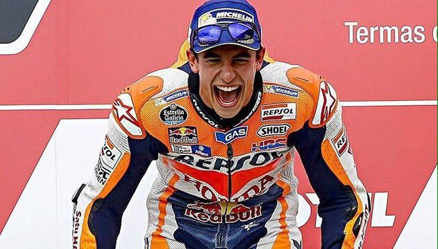 titiii93's tweet photo. is MM an arrogant presumptuous or is insecure and fearful??? 😂😂😂try to be coherent!!! 😂😂😂#MudMachine #IAM93 🐜 https://t.co/QLT6A9A9cg