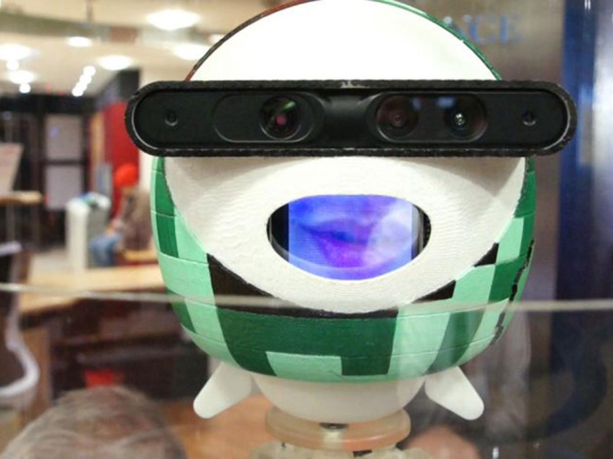 31december2099's tweet photo. Kinba the #robot lands job on reception at King's College https://t.co/4WdQUiab3E #future #Kinba https://t.co/l09BVKKhm5