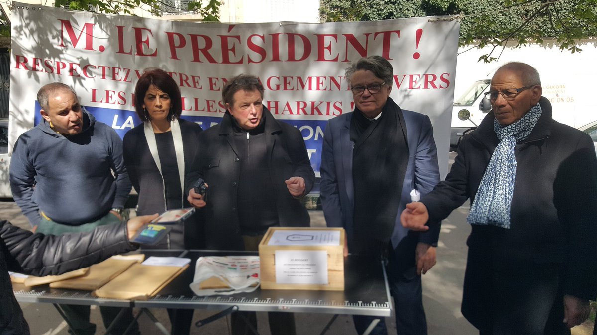 GilbertCollard's tweet photo. Paris, manifestation pour les droits des Harkis ! https://t.co/YJpRtKEENT