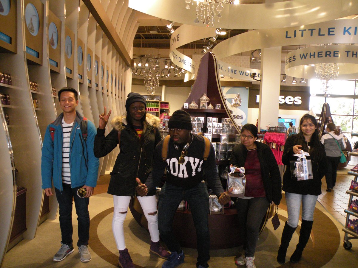 TempleESL's tweet photo. You can’t learn everything in a classroom! 8 international students share their stories: https://t.co/jB5pkZRbya https://t.co/dt59J5QYht