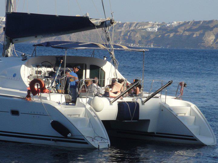 Sailsantorini's tweet photo. #catamaran #santorinisailing https://t.co/fC3QdmmIFz
