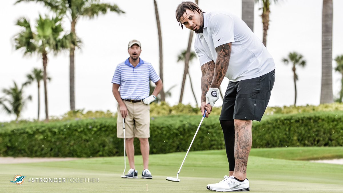 MiamiDolphins's tweet photo. Great day out at @TIsleMiami for the inaugural @TackleCancer Golf Tournament. https://t.co/9uJPINKEkM