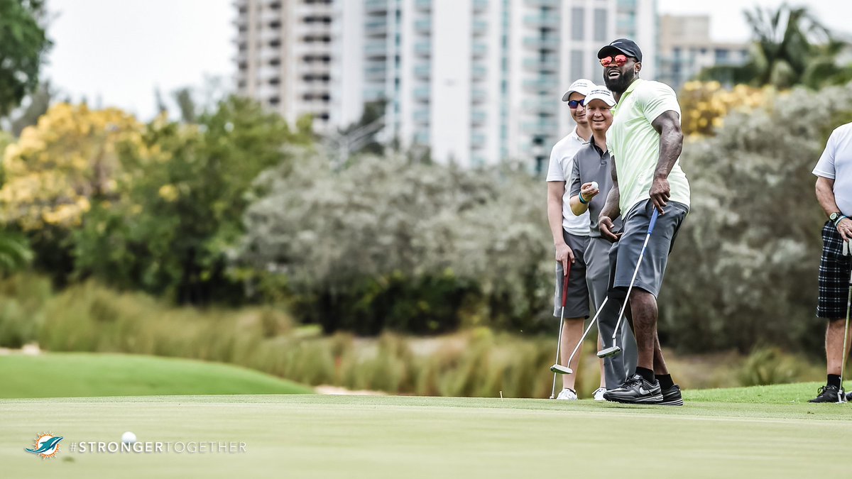 MiamiDolphins's tweet photo. Great day out at @TIsleMiami for the inaugural @TackleCancer Golf Tournament. https://t.co/9uJPINKEkM