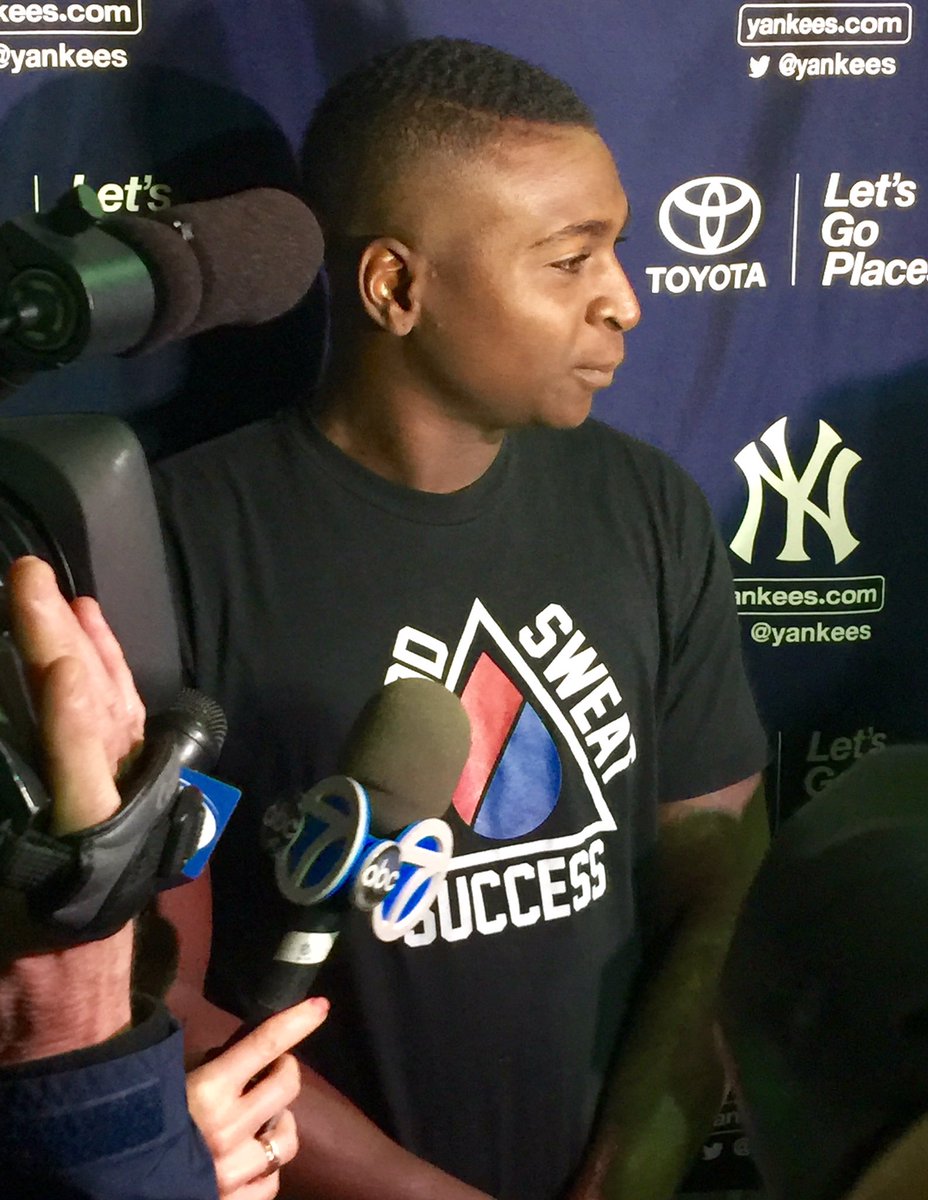 Dario_Melendez's tweet photo. . @DidiG18 rocking the @PGSports gear on @Yankees #OpeningDay . @SacredHeartAlum #SHUpride https://t.co/WsnRFfUmdK