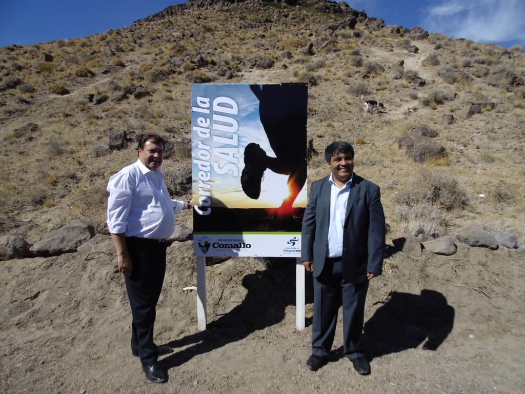 MartinezRivasJP's tweet photo. @partidofe y UATRE Aniversario 98° de Comallo Río Negro @Confluencia_Fe @geronimovenegas @naticonteok @Weretilneck https://t.co/pDU3utNszw