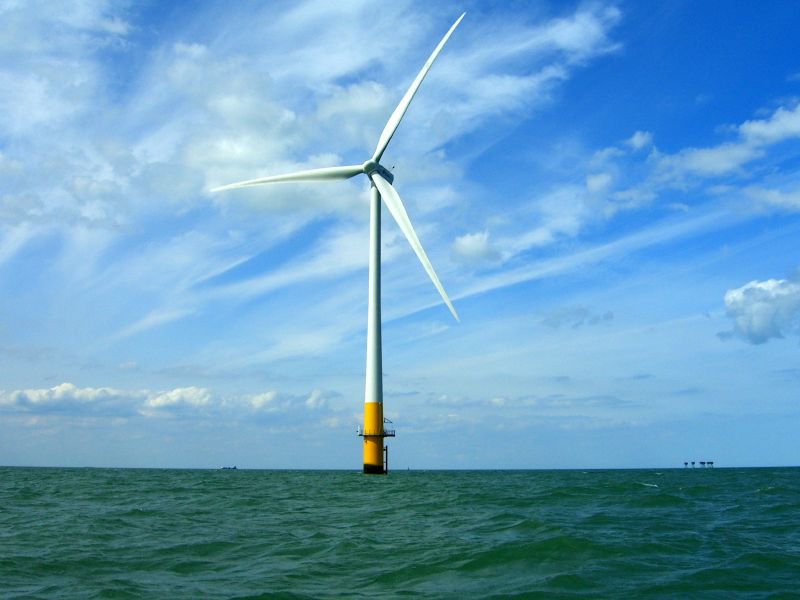 LeftFootFwd's tweet photo. Wind farms and solar energy would cost £40bn less than #Hinkley nuclear plant https://t.co/9xsLofEQrw @inter_gen https://t.co/4offsmUPCC